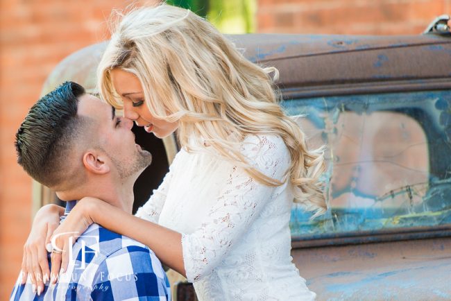 Engagement_Toronto_DistilleryDistrict_Melissa&John_010